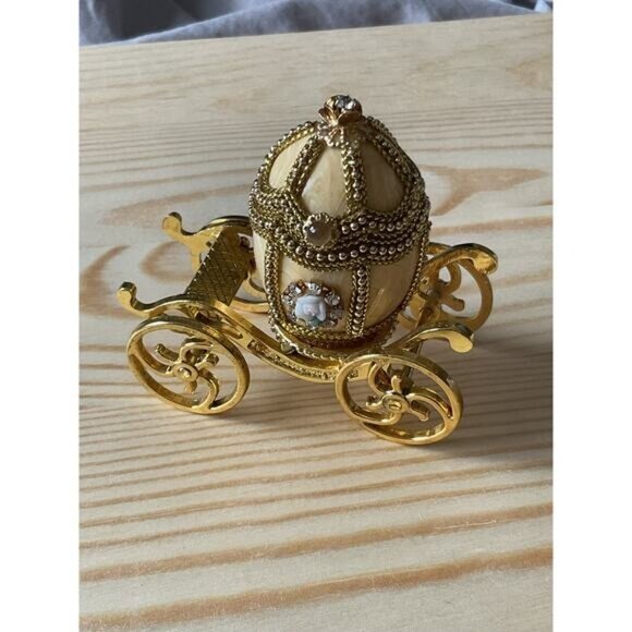 Gold & Ivory Pigeon Egg Carriage Trinket Cinderella Ring Box Rhinestone Details - Picture 2 of 8